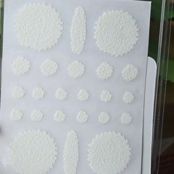 HOMAX | Texture Patch Nail Hole Repair - White - Picture 3 of 4